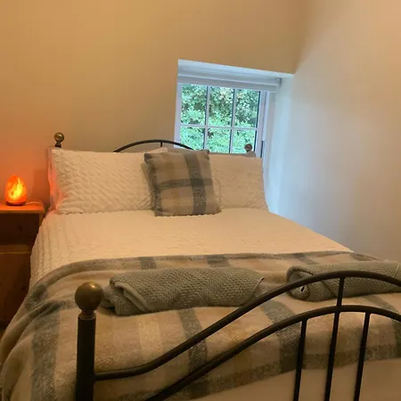 Old Post Office Linsfort